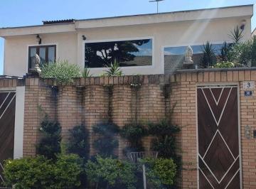 Casa · 326m² · 5 Quartos · 3 Vagas · Casa em Vila Yaya, Guarulhos/SP de 326m² 5 quartos à venda por R$ 1.500.000,00