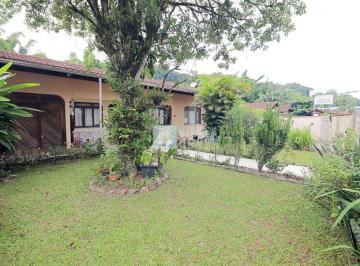 Casa · 140m² · 4 Quartos · 3 Vagas · Casa térrea com amplo espaço de terreno!
