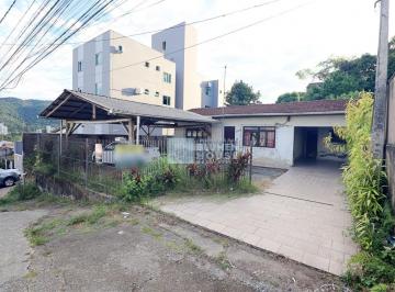 Terreno · Amplo terreno plano ideal para construção, no bairro Água Verde!