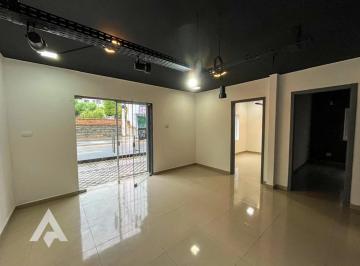 Comercial · 40m² · 1 Vaga · Loja térrea com 40m² para locação por R$ 1.700,00 - Bairro Fortaleza - Blumenau/SC