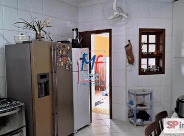 Casa · 250m² · 4 Quartos · Casa em cond. fechado à venda no Guarujá/SP, com 4 quartos (4 suítes), sala, cozinha, lavanderia, 3 