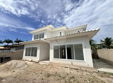 Casa · 260m² · 4 Quartos · Condomínio com 4 quartos à venda em Caravelas - RJ