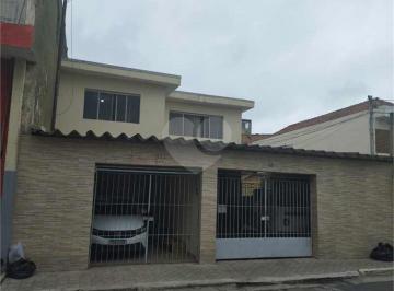 Imagem Principal · Casa à venda de 220m² com 8 quartos, 5 banheiros e 2 vagas no Parque Peruche