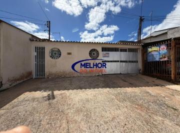 Foto 01 · Alugo barro de fundos na Ceilândia Sul, Próximo a estação Central do metr