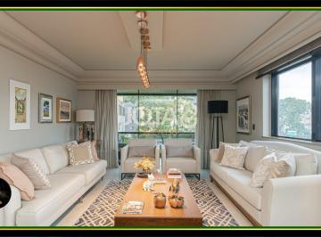 Apartamento · 248m² · 4 Quartos · 3 Vagas · Apartamento à venda - no Centro