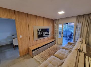 Casa · 120m² · 3 Quartos · 2 Vagas · Linda Casa reformada - Núcleo Bandeirante - 3 quartos - suíte  - 2 vagas - Ac. Financiamento