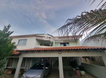 Casa · 1000m² · 5 Quartos · 4 Vagas · SHA 04 - Lote 1.000 m² com Sobrado 360 m² 5 suítes + Casa 120 m² com 3 quartos , 1 suíte - Ótima loc