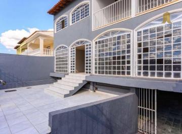 1d7af2df233b982eedf9f876bd5514bce415dabb · Sobrado amplo com 7 quartos e excelente potencial em Taguatinga | QNF 22