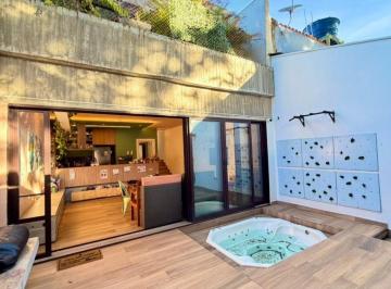 Casa de 3 quartos, Brasília · Seu Refúgio Urbano em Brasília: Conforto e Modernidade em um Sobrado Totalmente Novo na SHIGS 711.