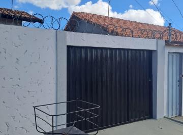Casa de 3 quartos, Sete Lagoas · Aluga-se casa grande.