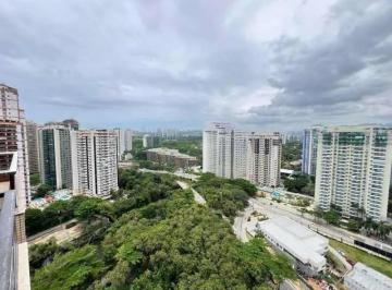 Apartamento · 160m² · 2 Quartos · 2 Vagas ·
Cobertura Reformada com 2 suítes e vista livre à venda na Barra da