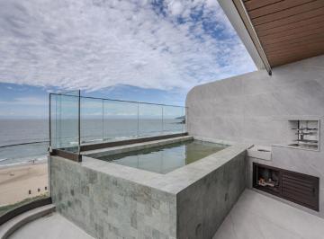 Apartamento · 255m² · 3 Quartos · 2 Vagas · Apartamento Frente Mar à venda na Praia Brava em Itajaí.