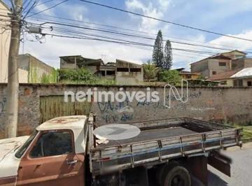 Terreno · 360m² · Lote 360² no Paraíso. Proximo a rua Niquelina.