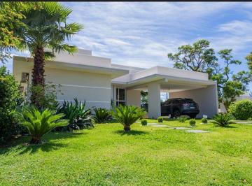 Casa de 3 quartos, Paranapanema · Casa mobiliada, 3 dorms/suíte, à venda! De 202 m² de const., piscina e área gourmet. Riviera XIII