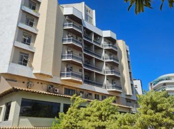 Comercial de 50 quartos, Cabo Frio · Hotel 3 estrelas em Cabo Frio com 74 Suítes na Praia do Forte à Venda