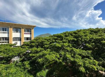 Apartamento de 3 quartos, Vitória · Apartamento a venda na Ilha do Boi, amplo 3 quartos, suíte, DCE, lazer, vaga.