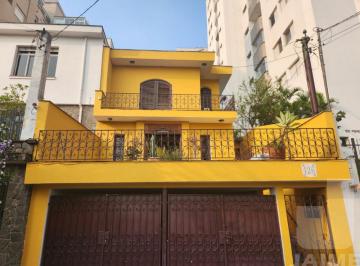 Casa · 231m² · 4 Quartos · Casa Assobradada 4 dormitorios sendo 4 suites 5 banheiros