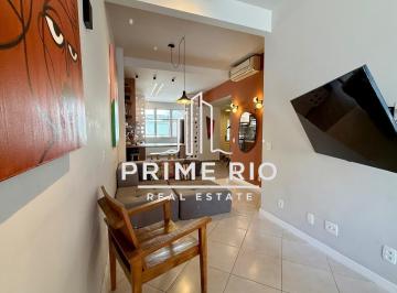 Apartamento · 64m² · 1 Quarto · Quarto e sala com 64m2 na Rua Benjamin Constant, na Glória.