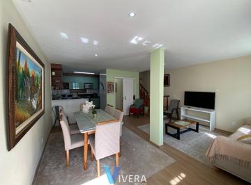Casa · 90m² · 3 Quartos · 1 Vaga · Casa Duplex em Várzea, Teresópolis/RJ