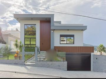 Casa · 300m² · 3 Quartos · 2 Vagas · Casa Para Venda de 300m2,Pedra Branca Palhoça
