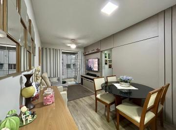 Apartamento · 77m² · 2 Quartos · 1 Vaga · Apartamento 2 suítes no Centro de Floripa