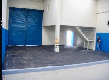 6508b0bed1a7d44169883b4f8afc39a2594e93fb · Galpão de 300m² na Vila Nova Cumbica com 2 salas, pé direito amplo e acesso imediato à Rodovia Dutra