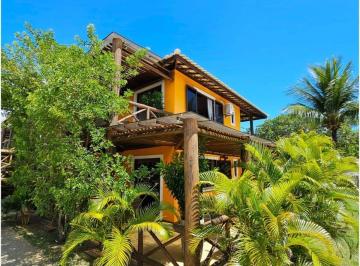 Casa · 160m² · 2 Quartos · 1 Vaga · Vendo linda casa na praia da espera com pé na areia com 160m2 em Resort frente mar. Compre essa opor