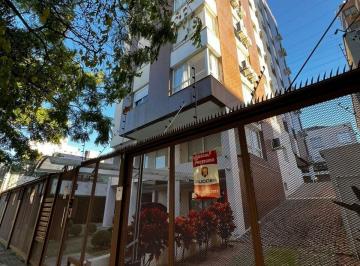 Apartamento · 79m² · 2 Quartos · 2 Vagas · Apartamento de 2 dormitórios, elevador e duas vagas de garagem em Porto Alegre.