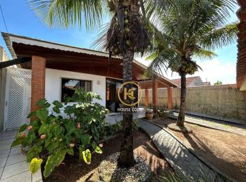 892be0f658ae26368154ad1960fbb5411e2524dc · Casa térrea com 2 dormitórios sendo 1 suíte, edicula completa com sala, cozinha e 2 suítes a 200 met