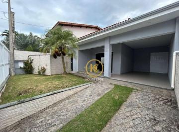 254a7d9cad9b4e5513515f54003c35f654e4a887 · Casa térrea totalmente reforma com 3 dormitórios sendo 1 suíte e edícula a 100 metros do mar no bair