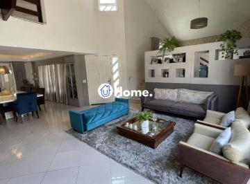 Casa · 383m² · 4 Quartos · 5 Vagas · CASA , COM MUITO PÁTIO, EM CONDOMÍNIO FECHADO
