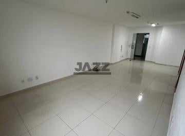 Comercial · 44m² · 1 Vaga · Venda: Sala Comercial de 44 m² no Edifício Osvaldo Cruz - Centro