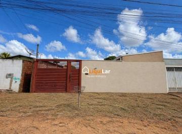 4295f849afe71440bb9e69107bd4c17139820a95 · Casa com Piscina no Portal Caiobá – Amplo Terreno e Excelente Localização