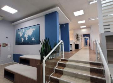 piso superior corporativo, 337 metros
piso terreo possui, deposito, armazém, ofi · Predio comercial + Armazém + Estacionamento - Otimo ponto comercial para Lojas