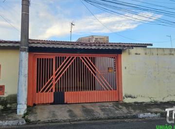 Foto 01 · Excelente Casa para Locação na Vila Batista, Braganca Paulista-SP: 3 Quartos, 1 Suíte, 1 Banheiro, 2