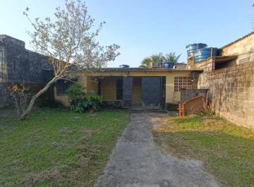 Casa de 2 quartos, Itanhaém · Casa com 2 quartos e área gourmet em Itanhaém - R$ 180.000,00.