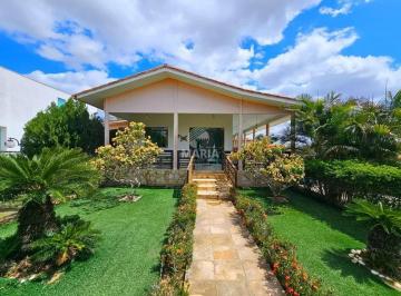 Casa de 7 quartos, Gravatá · Casa em condomínio de alto padrão com 07 quartos e área de lazer privativa à venda em Gravatá/PE!