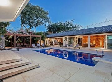 Casa de 4 quartos, Curitiba · CASA EM CONDOMÍNIO 4 QUARTOS 3 SUÍTES 4 VAGAS 383M² - SEMINÁRIO