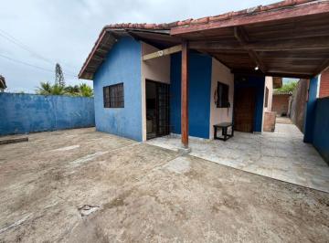 Casa de 4 quartos, Itanhaém · Casa com 4 quartos e espaço para piscina em Itanhaém.