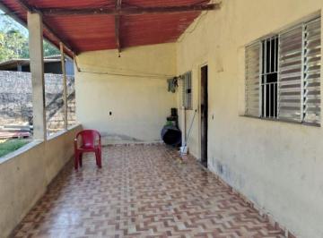Rural de 2 quartos, Peruíbe · Chácaara com 2 quartos e espaço para piscina em Peruíbe.