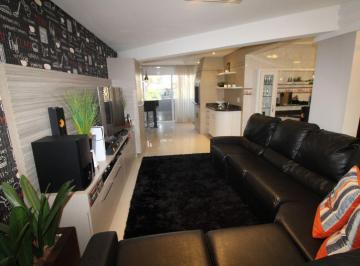 Casa de 4 quartos, Curitiba · CASA NO PORTÃO DE 395M2 E MUITO REQUINTE LUXO E BOM GOSTO NA MELHOR LOCALIZAÇÃO.
