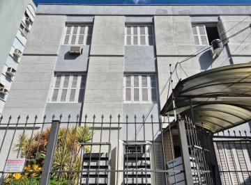 Apartamento · 37m² · 1 Quarto · Um dormitório semi mobiliado