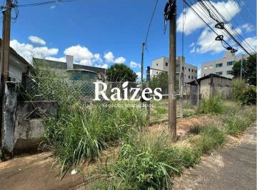 Terreno · 529m² · Terreno comercial ou residencial na Avenida Mato Grosso com 529m2