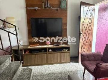 Casa · 65m² · 2 Quartos · 2 Vagas · Casa à venda em Vila Valparaíso, Santo André 