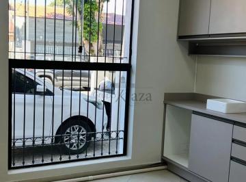 Comercial · 107m² · 1 Quarto · 4 Vagas · Oportunidade - Sala Comercial - Vila Rubi - 15m²