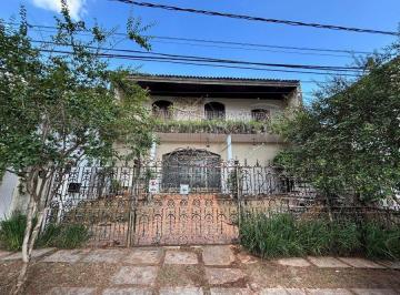Casa · 374m² · 3 Quartos · Casa Assobradada com 3 quartos sendo 1 suite - Jardim Emilia