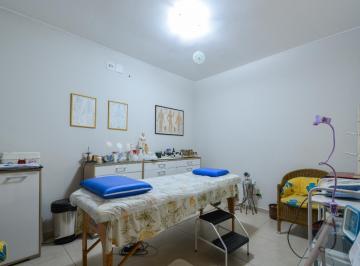 IMG_20260613_105114_000.jpeg · Elegante casa para venda em Vila Monumento com 8 quartos, 200m² - remaxares#J5X3D