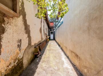 IMG_20260625_091415_000.jpeg · Versátil casa de vila para venda em Vila Pirajussara com 4 quartos, sendo 2 suítes, 265m² - remaxare