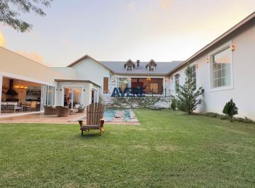 Casa · 367m² · 3 Quartos · 2 Vagas · Condomínio Villa Lombarda - Casa à venda no Condomínio Villa Lombarda em Valinhos SP - Estilo europe