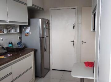 Cozinha · Apartamento com ampla sala, depósito e excelente localização